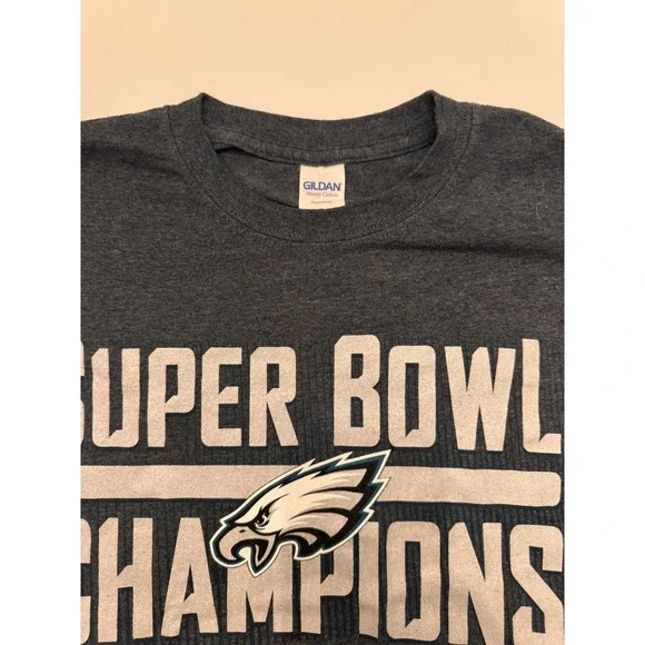 Philadelphia Eagles Super Bowl LII Champions T-shirt Women's Gildan NFL Football - Picture 4 of 9